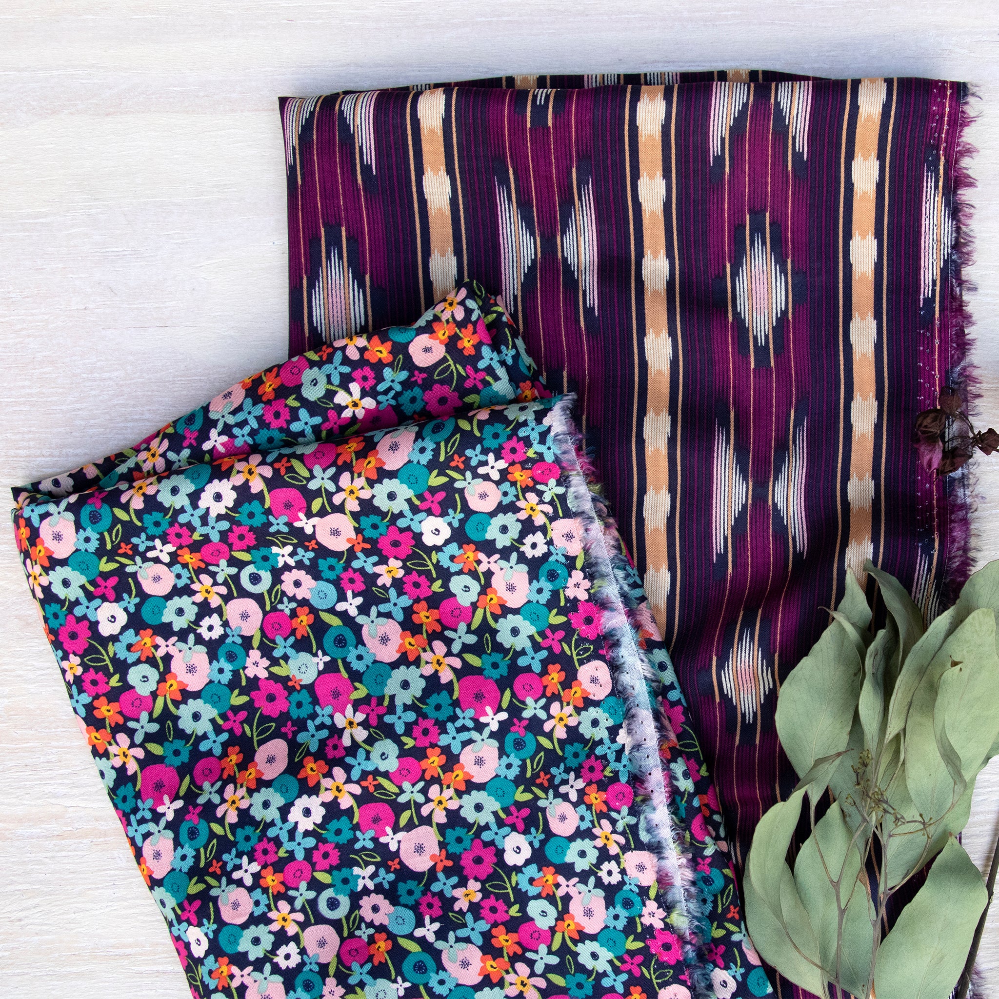 Posy Blaze Fabric in Rayon - Image 7